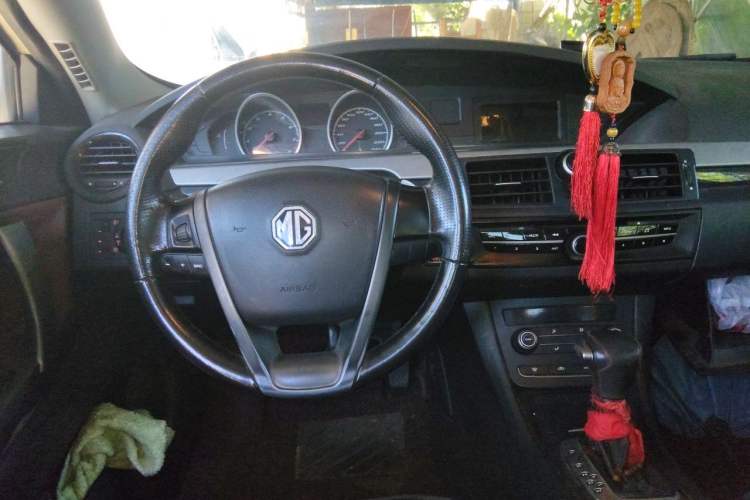 Used MG 6 2014 Hatchback 1.8L Automatic Drive Value Edition Steering Wheel