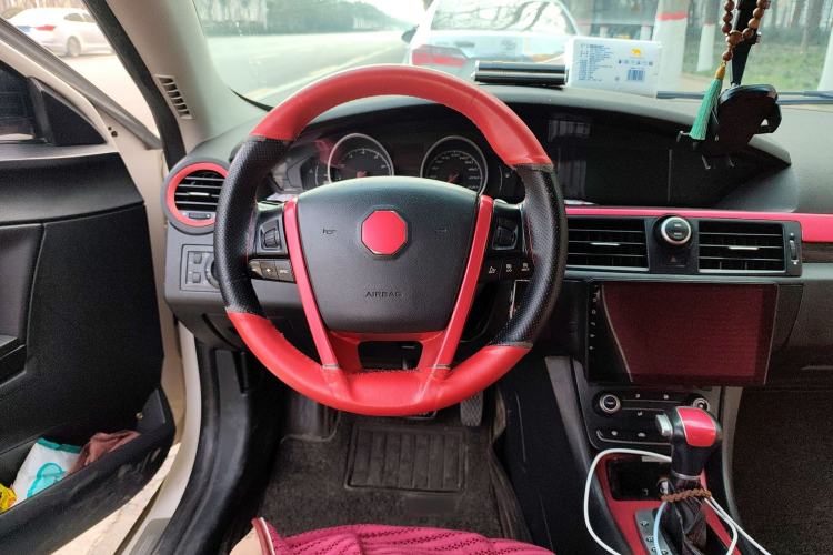Used MG 6 2014 Hatchback 1.8T Automatic Performance Edition Steering Wheel