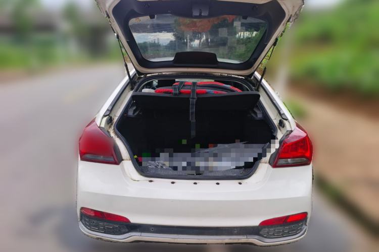 Used MG 6 2014 Hatchback 1.8T Automatic Performance Edition Trunk