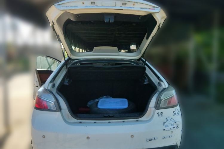 Used MG 6 2014 Hatchback 1.8L Automatic Drive Value Edition Trunk