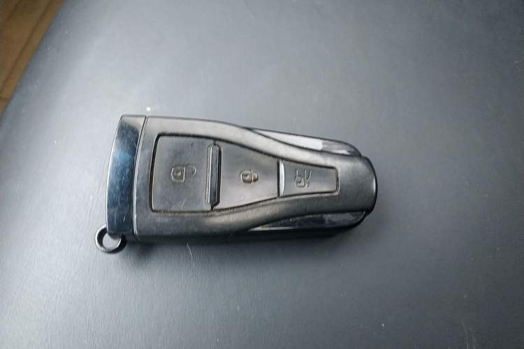 Used MG 6 2014 Hatchback 1.8T Automatic Performance Edition Vehicle Key