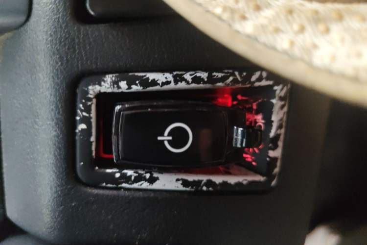 Used MG 6 2014 Hatchback 1.8L Automatic Drive Value Edition Vehicle Key