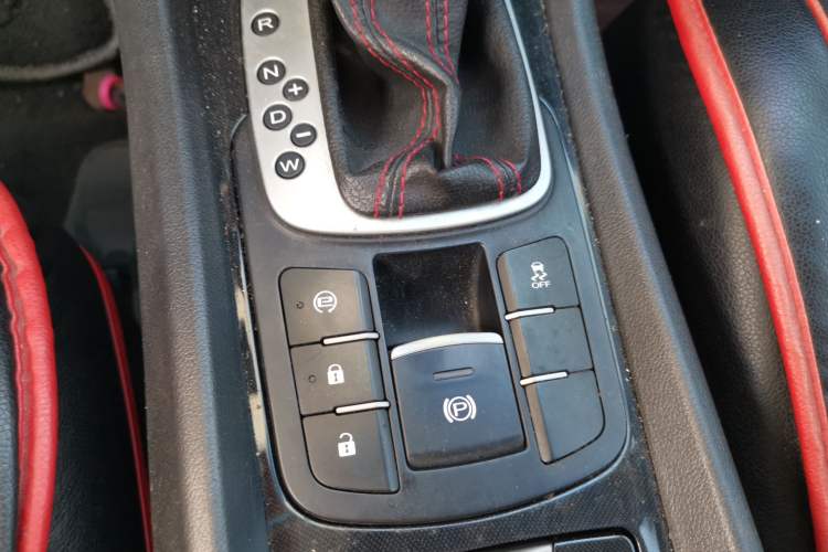 Used MG 6 2014 Hatchback 1.8T Automatic Performance Edition Vehicle Key