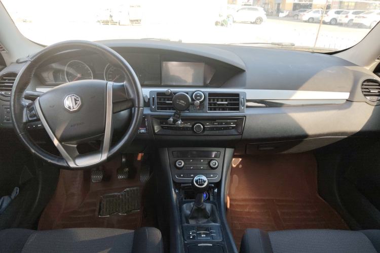 Used MG 6 2014 Hatchback 1.8L Manual Value Edition Center Console