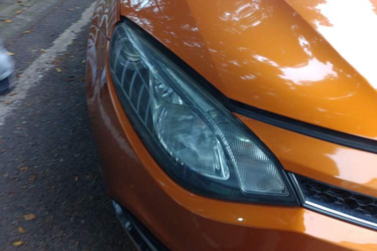 Used MG 6 2014 Hatchback 1.8T Automatic Performance Edition Right Front Headlight