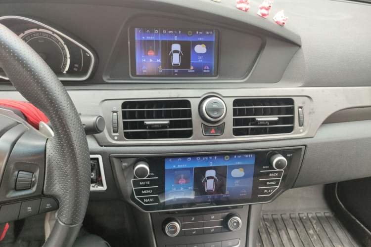 Used MG 6 2015 Hatchback 1.8T 90th Anniversary Track Champion Edition Automatic inkaNet Elite Model Audio And AC Panel