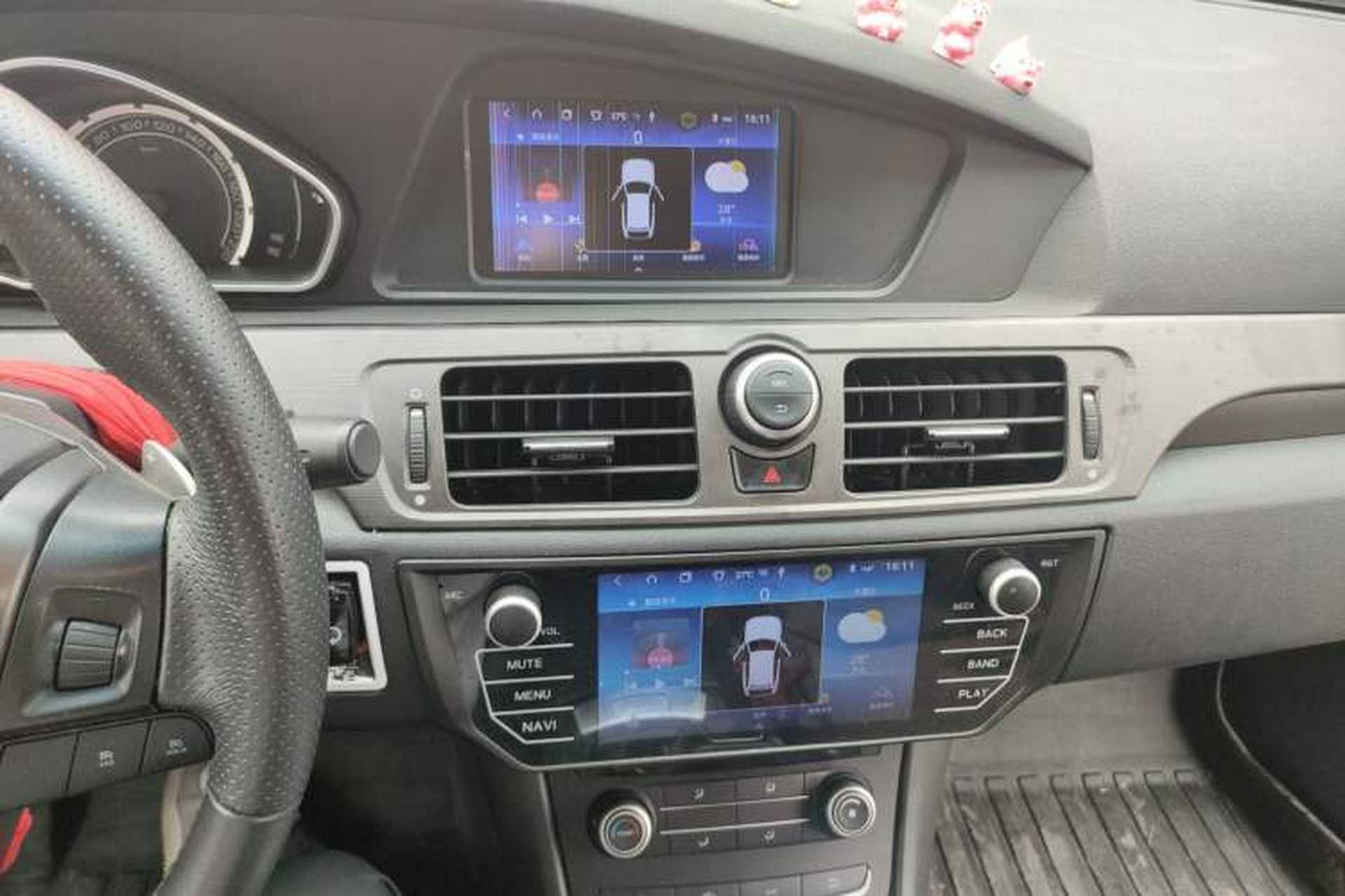 Used MG 6 2015 Hatchback 1.8T 90th Anniversary Track Champion Edition Automatic inkaNet Elite Model Audio And AC Panel