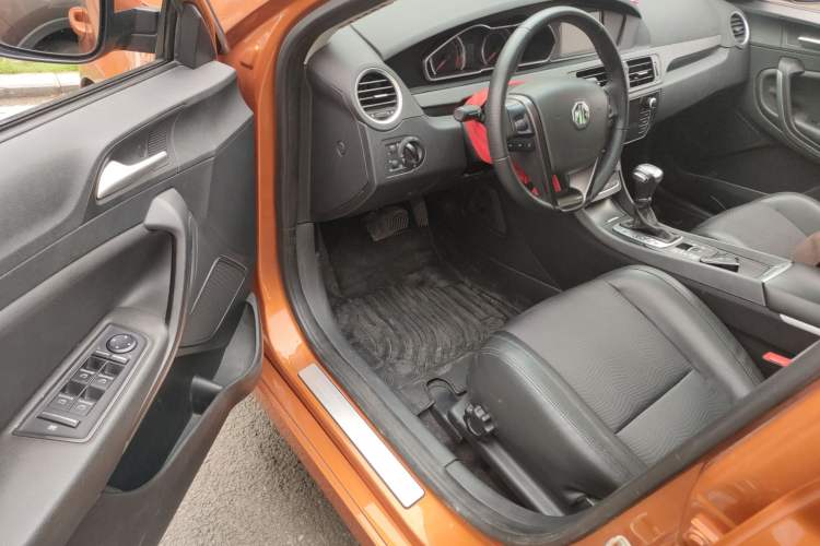 Used MG 6 2015 Hatchback 1.8T 90th Anniversary Track Champion Edition Automatic inkaNet Elite Model Interior 3
