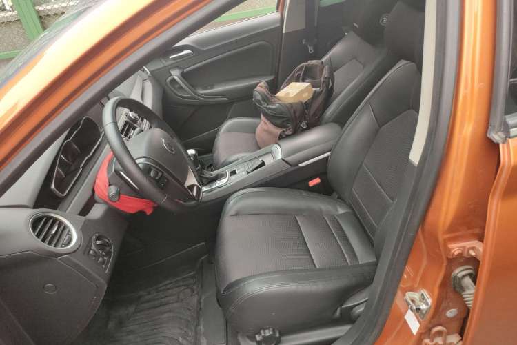 Used MG 6 2015 Hatchback 1.8T 90th Anniversary Track Champion Edition Automatic inkaNet Elite Model Left Front Seat