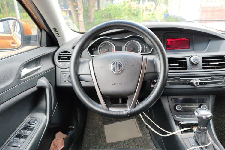 Used MG 6 2015 Hatchback 1.8L 90th Anniversary Track Champion Edition Automatic Comfort Model Steering Wheel
