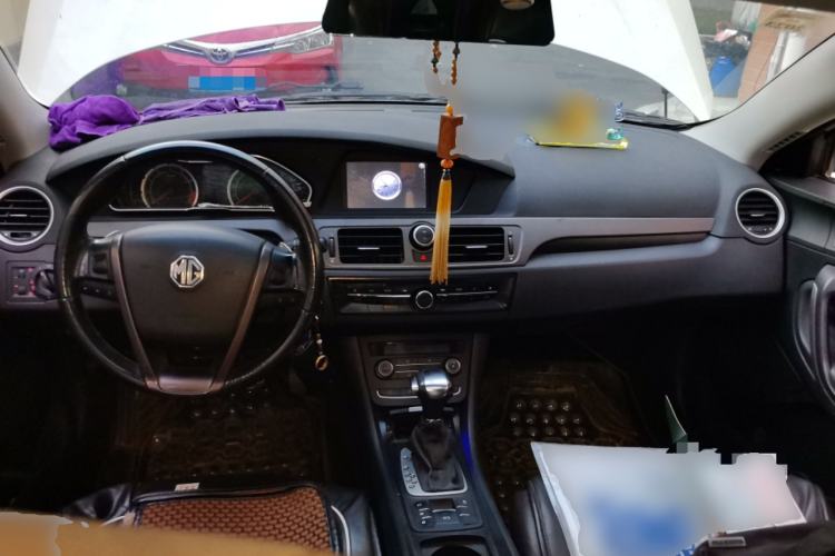 Used MG 6 2015 Hatchback 1.8T 90th Anniversary Track Champion Edition Automatic inkaNet Elite Model Center Console