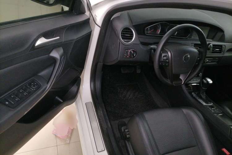 Used MG 6 2015 Hatchback 1.8T 90th Anniversary Track Champion Edition Automatic inkaNet Elite Model Driver Seat