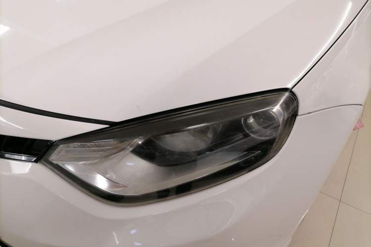 Used MG 6 2015 Hatchback 1.8T 90th Anniversary Track Champion Edition Automatic inkaNet Elite Model Left Front Headlight