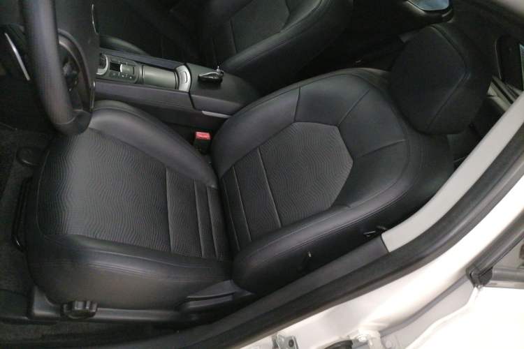 Used MG 6 2015 Hatchback 1.8T 90th Anniversary Track Champion Edition Automatic inkaNet Elite Model Left Front Seat
