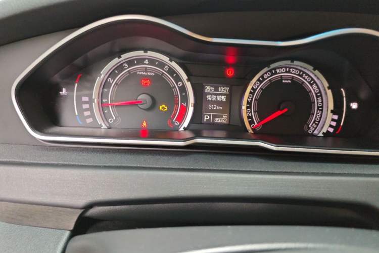 Used MG 6 2015 Hatchback 1.8T 90th Anniversary Track Champion Edition Automatic inkaNet Elite Model Odometer Close Up