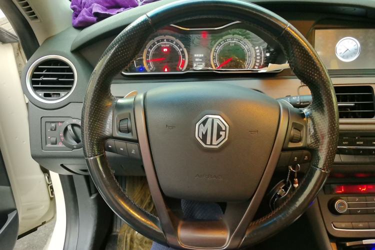 Used MG 6 2015 Hatchback 1.8T 90th Anniversary Track Champion Edition Automatic inkaNet Elite Model Steering Wheel