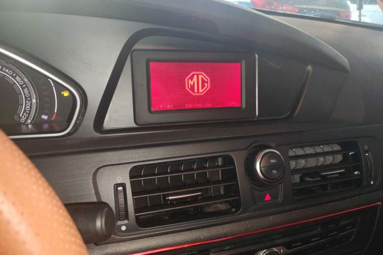 Used MG 6 2015 Hatchback 1.8L 90th Anniversary Track Champion Edition Manual Comfort Model Audio And AC Panel