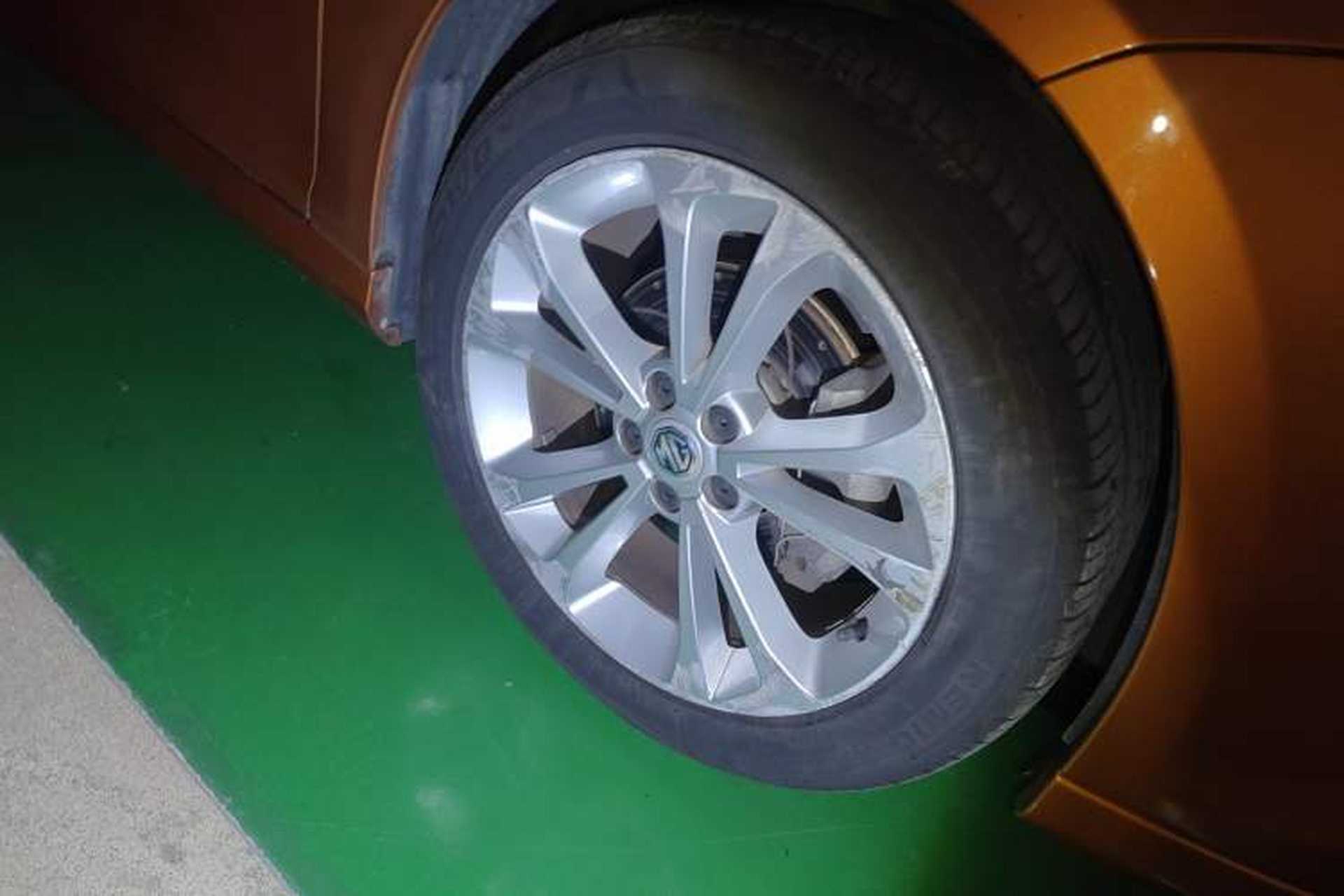Used MG 6 2015 Hatchback 1.8T 90th Anniversary Track Champion Edition Automatic inkaNet Elite Model Right Front Wheel Hub