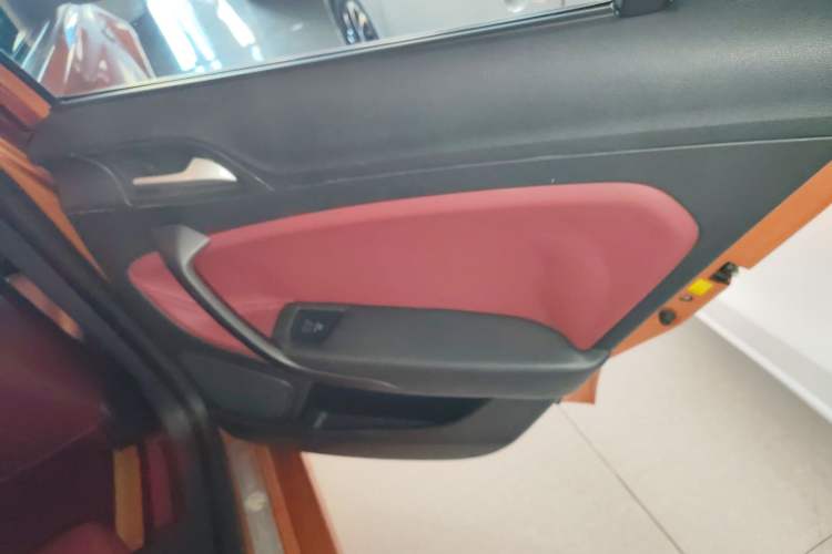 Used MG 6 2015 Hatchback 1.8L 90th Anniversary Track Champion Edition Manual Comfort Model Right Rear Door Interior