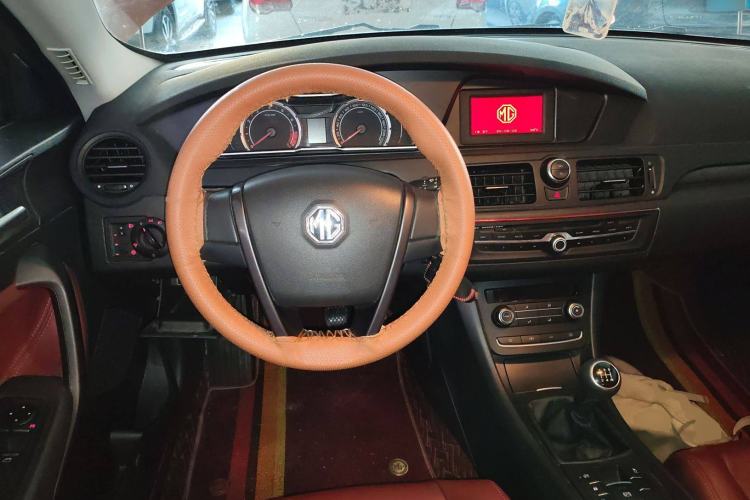 Used MG 6 2015 Hatchback 1.8L 90th Anniversary Track Champion Edition Manual Comfort Model Steering Wheel