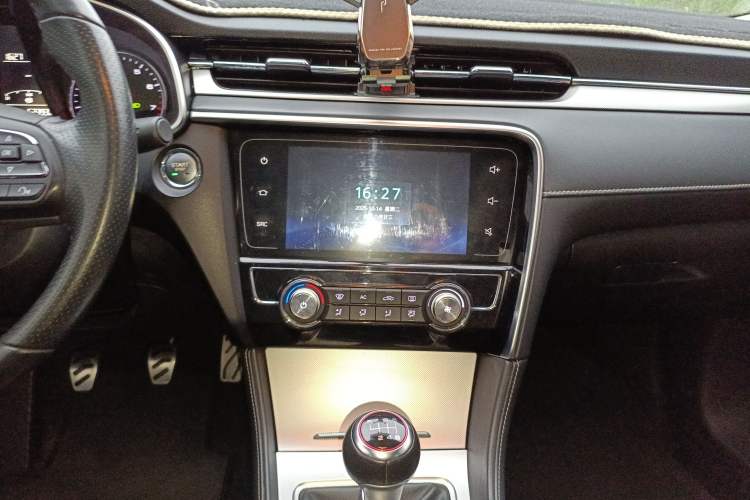 Used MG 6 2017 20T Manual Luxury Smart Connect Version China V Standard Audio And AC Panel