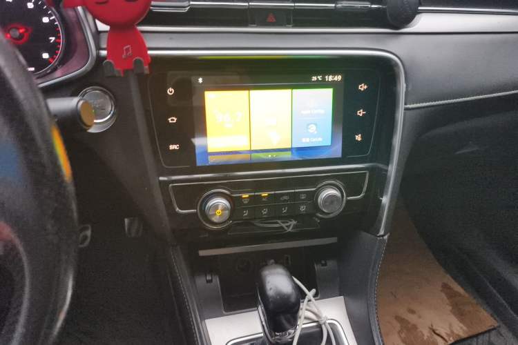 Used MG 6 2017 20T Automatic Luxury Smart Connect Version China V Standard Audio And AC Panel