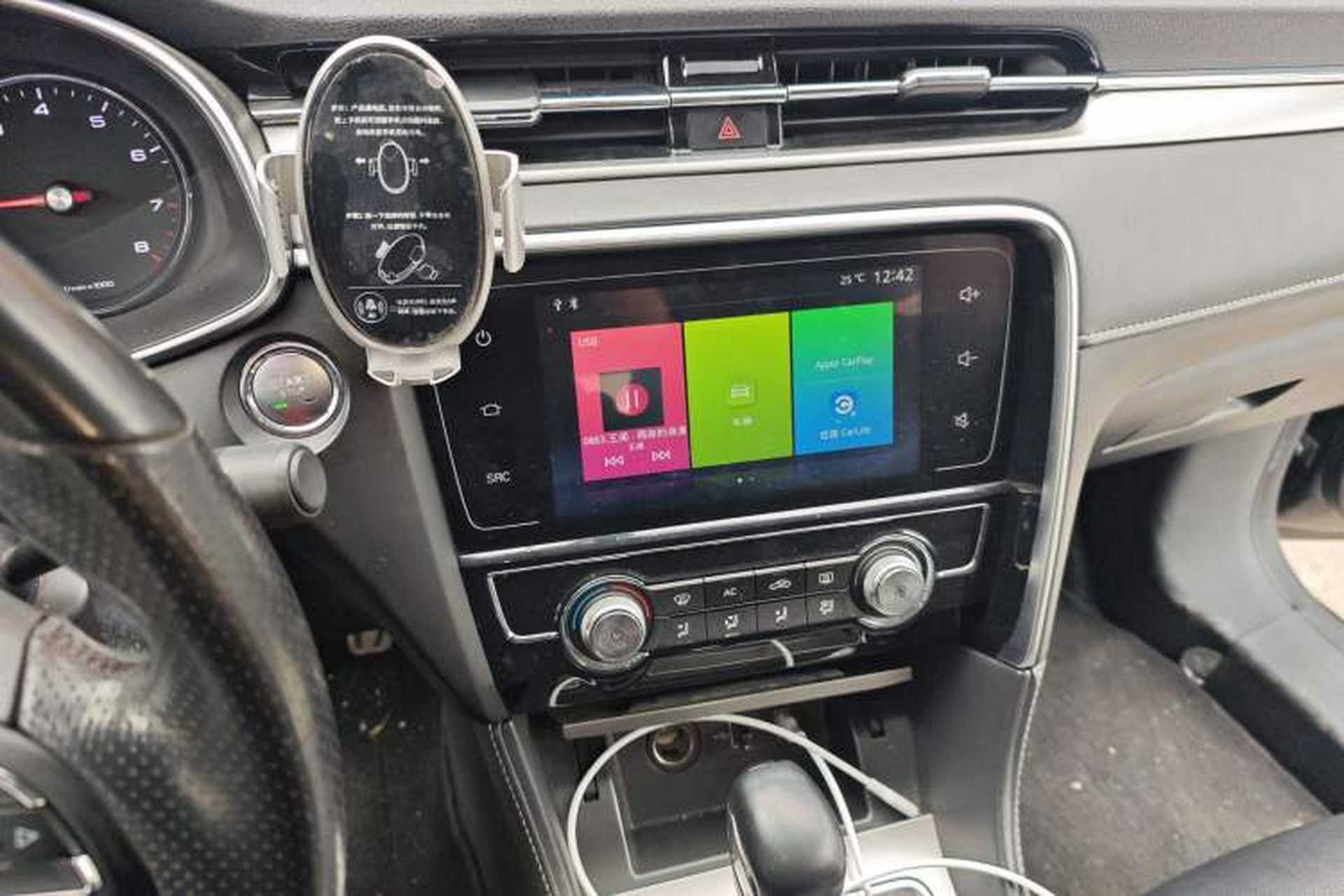 Used MG 6 2017 20T Automatic Luxury Smart Connect Version China V Standard Audio And AC Panel