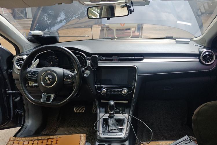 Used MG 6 2017 20T Automatic Luxury Smart Connect Version China V Standard Center Console