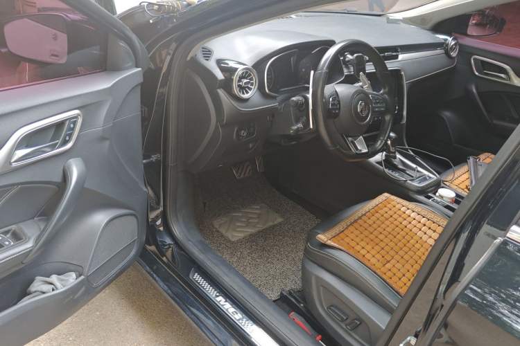 Used MG 6 2017 20T Automatic Luxury Smart Connect Version China V Standard Driver Seat