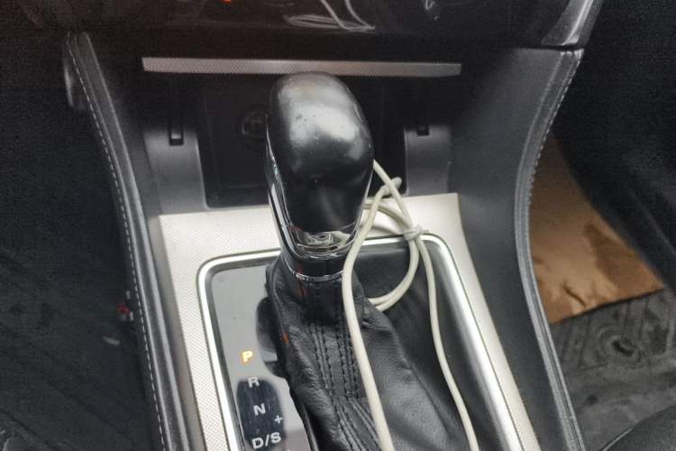 Used MG 6 2017 20T Automatic Luxury Smart Connect Version China V Standard Gear Lever