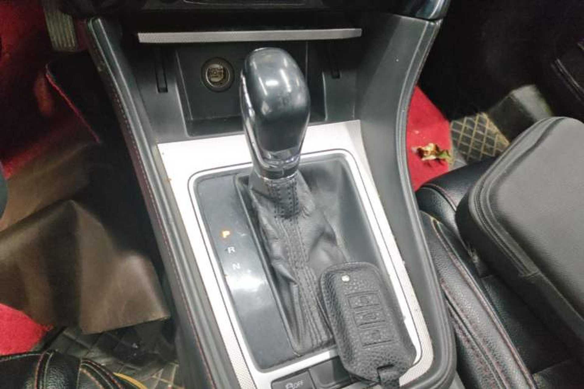 Used MG 6 2017 20T Automatic Elite Smart Connect Version China V Standard Gear Lever