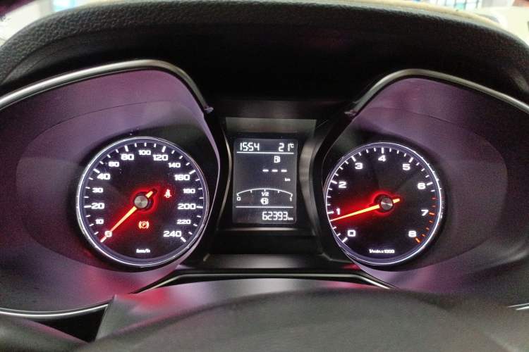 Used MG 6 2017 20T Manual Luxury Smart Connect Version China V Standard Instrument Cluster
