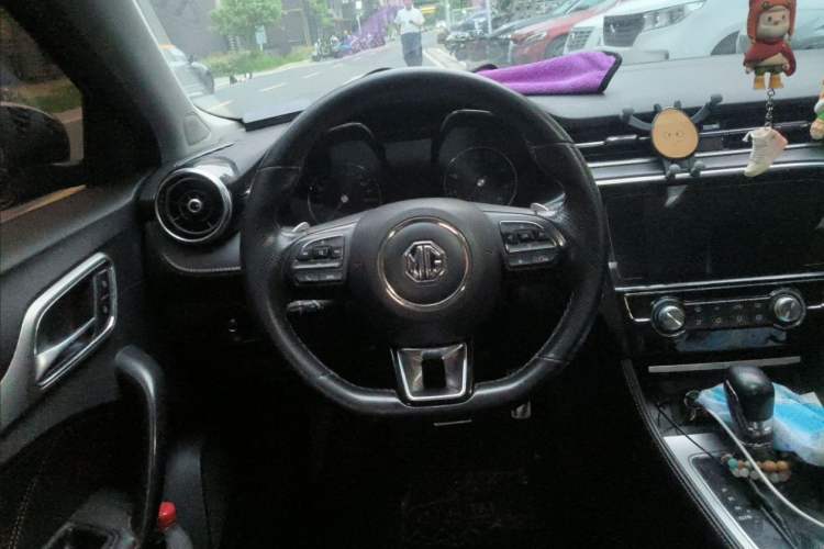 Used MG 6 2017 20T Automatic Luxury Smart Connect Version China V Standard Interior 3