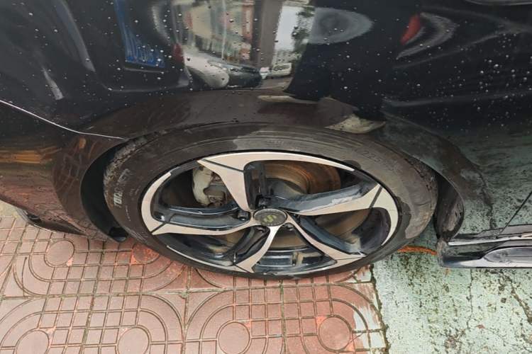 Used MG 6 2017 20T Automatic Trophy Prestige Internet Edition China V Standard Left Front Wheel Hub