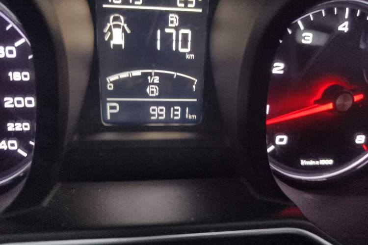 Used MG 6 2017 20T Automatic Luxury Smart Connect Version China V Standard Odometer Close Up