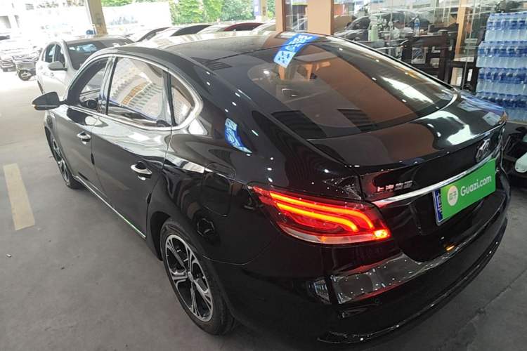 Used MG 6 2017 20T Automatic Luxury Smart Connect Version China V Standard Rear Left 45 Deg
