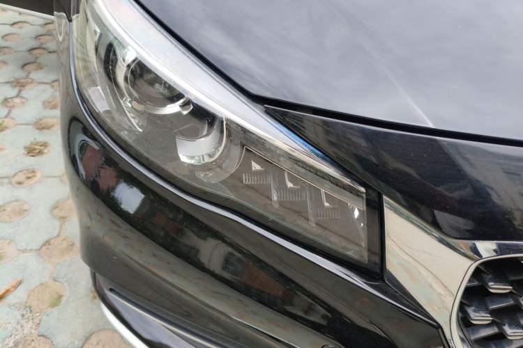 Used MG 6 2017 20T Automatic Trophy Prestige Internet Edition China V Standard Right Front Headlight