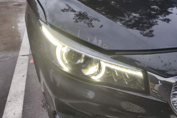Used MG 6 2017 20T Automatic Luxury Smart Connect Version China V Standard Right Front Headlight