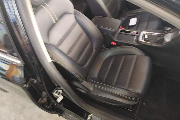 Used MG 6 2017 20T Automatic Luxury Smart Connect Version China V Standard Right Front Seat