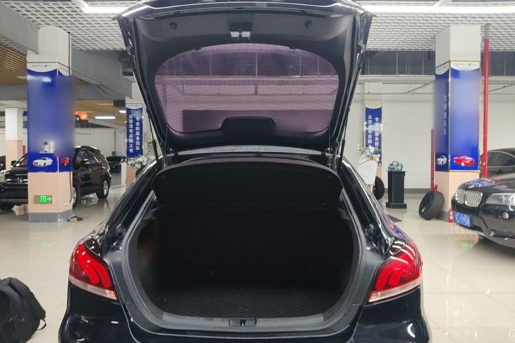 Used MG 6 2017 20T Manual Luxury Smart Connect Version China V Standard Trunk