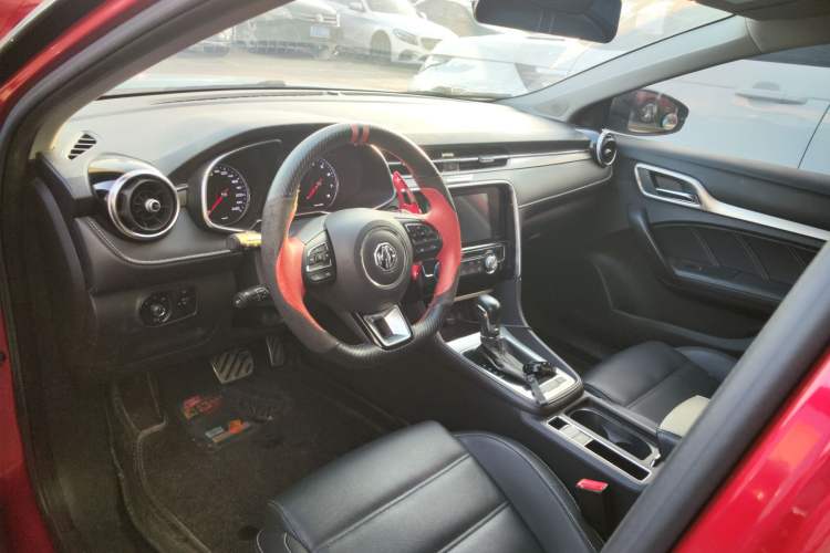 Used MG 6 2017 20T Automatic Luxury Smart Connect Version China V Standard Interior 2