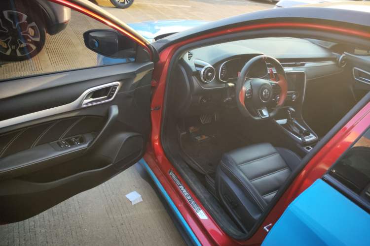 Used MG 6 2017 20T Automatic Luxury Smart Connect Version China V Standard Interior 3