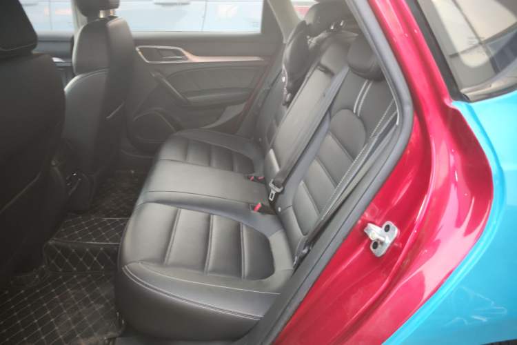 Used MG 6 2017 20T Automatic Luxury Smart Connect Version China V Standard Interior 4