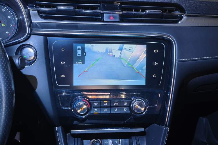 Used MG 6 2017 20T Automatic Luxury Smart Connect Version China V Standard Audio And AC Panel