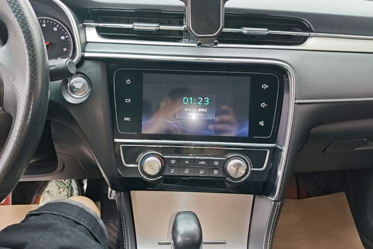 Used MG 6 2017 20T Automatic Luxury Smart Connect Version China V Standard Audio And AC Panel