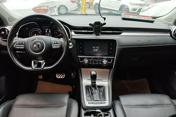 Used MG 6 2017 20T Automatic Luxury Smart Connect Version China V Standard Center Console