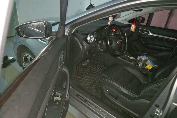 Used MG 6 2017 20T Automatic Luxury Smart Connect Version China V Standard Driver Seat