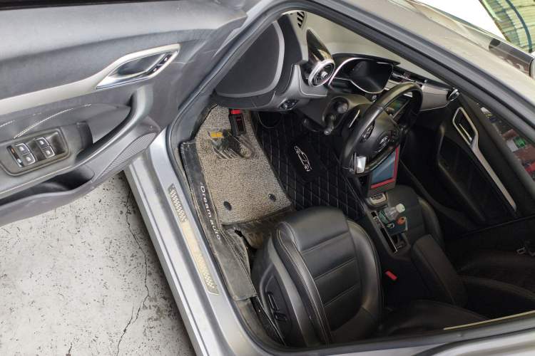 Used MG 6 2017 20T Automatic Luxury Smart Connect Version China V Standard Driver Seat
