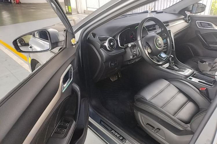 Used MG 6 2017 20T Automatic Luxury Smart Connect Version China V Standard Driver Seat