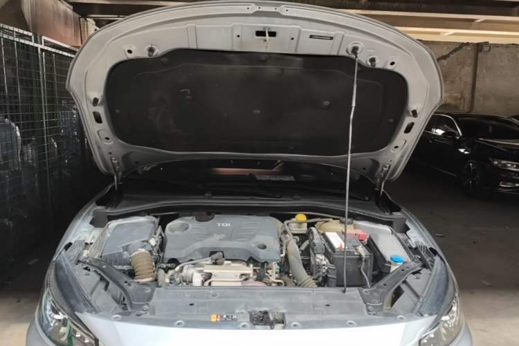 Used MG 6 2017 20T Automatic Luxury Smart Connect Version China V Standard Engine Bay